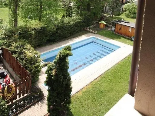 Hôtel les Vallois Vallouise 2*,